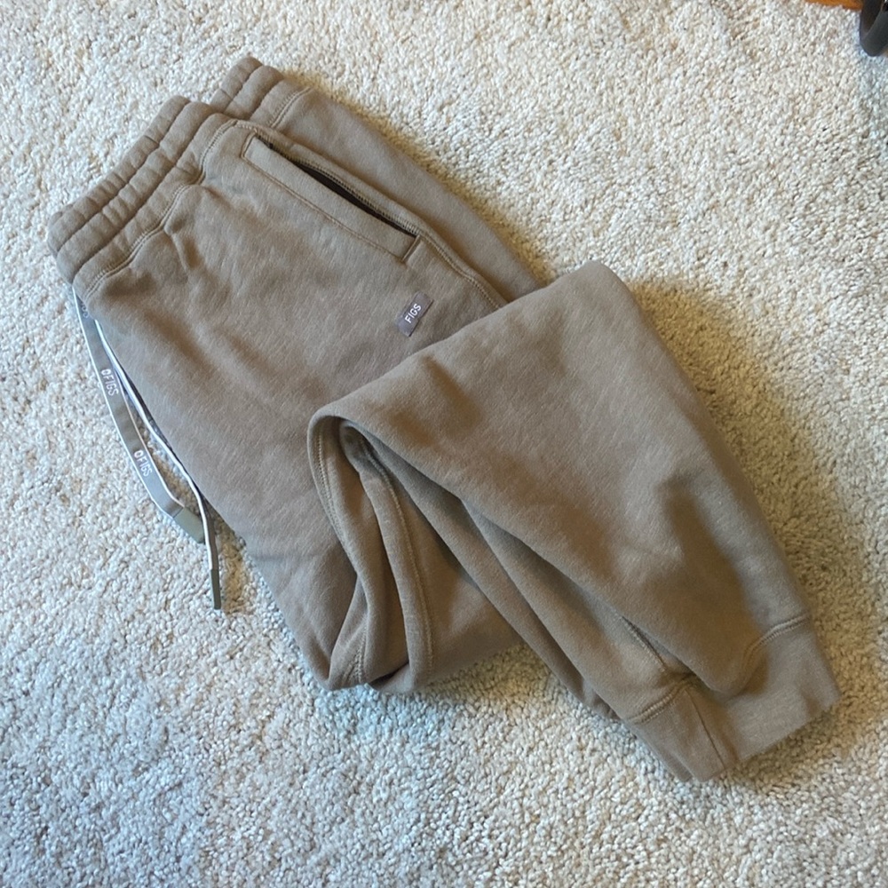 FIGS off shift joggers